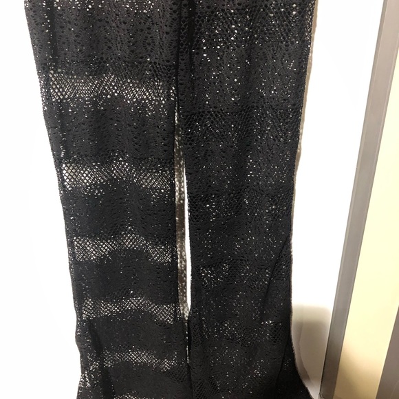 Prettylittlething  Black Crochet Beach flare pants - Picture 6 of 7